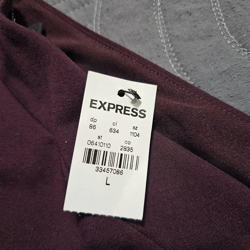Asymmetric One-Shoulder Top in Deep Burgundy - Picture 5 of 6